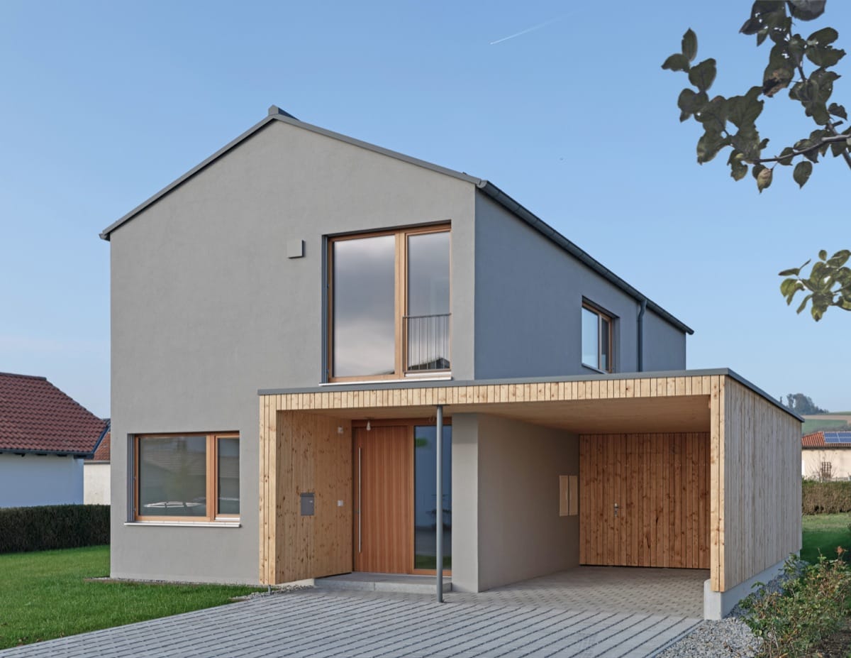 Schildhammer baut auch Holz. — 1